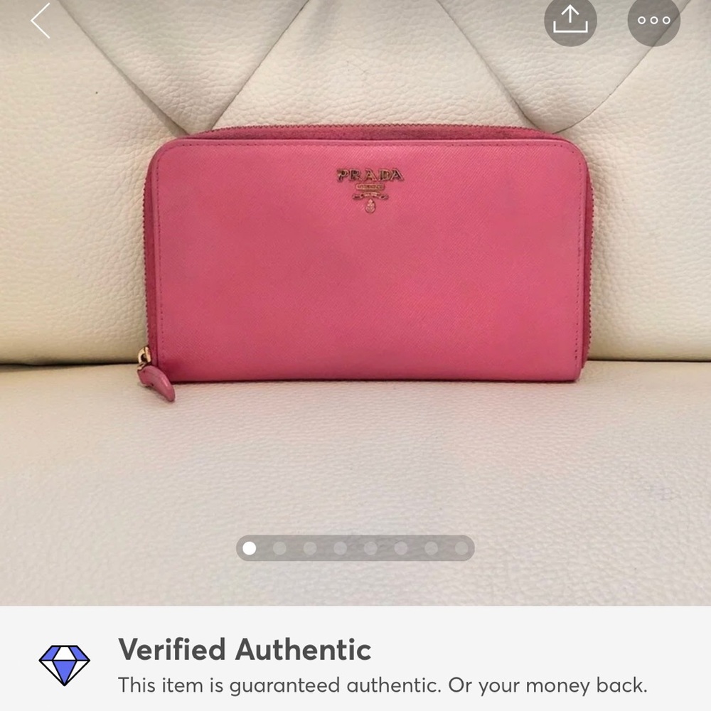 ⭕️SOLD⭕️Prada Zip Around Wallet - Picture 9 of 9